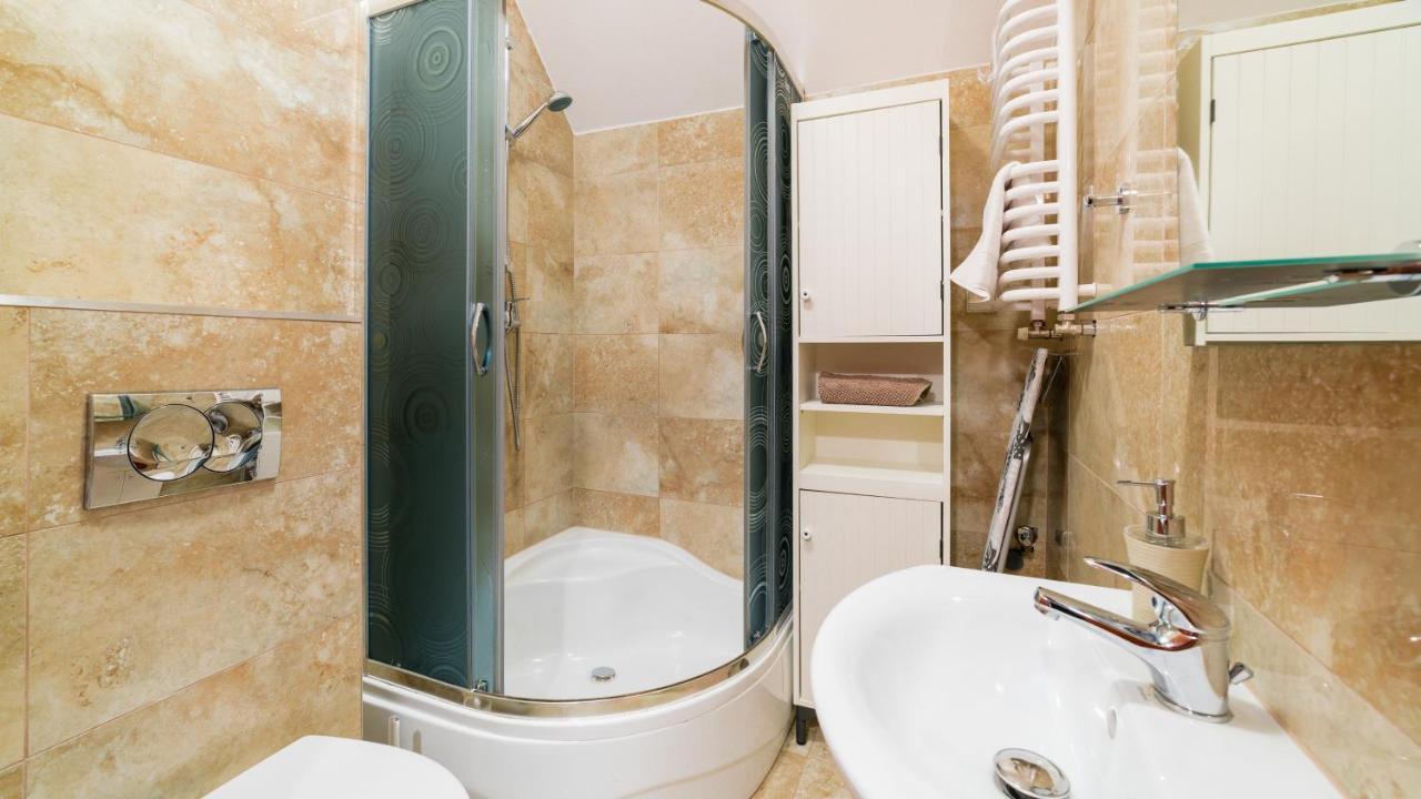 Apartamenty Sun & Snow Na Wilczej คาร์ปัตซ์ ภายนอก รูปภาพ